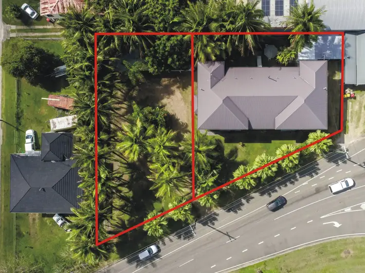 2/5 Halifax Road, Ingham QLD 4850