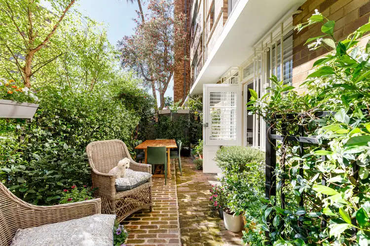 Main view of Homely apartment listing, 7/4 Ward Avenue, Elizabeth Bay NSW 2011