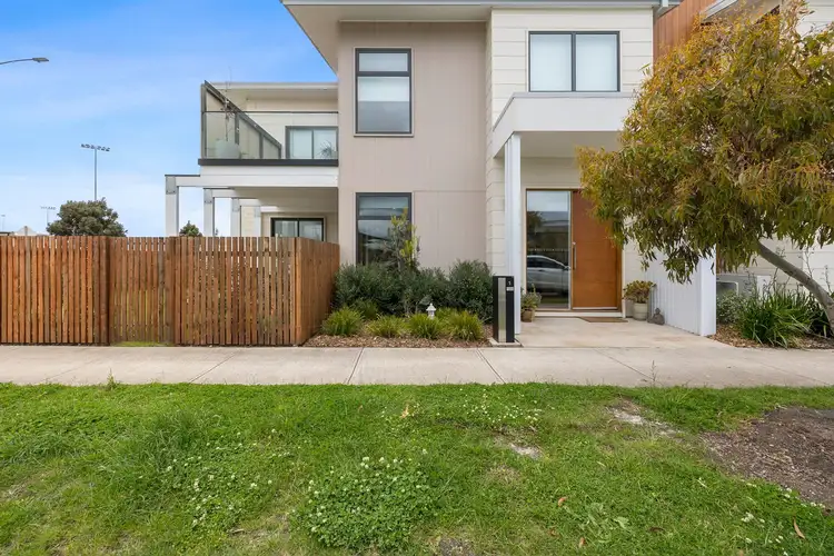 1 McLean Street, Torquay VIC 3228