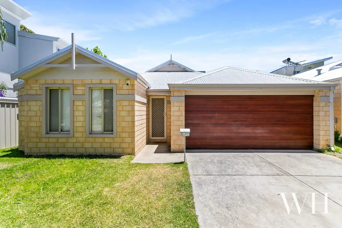 Main view of Homely house listing, 19 Davies Street, Beaconsfield WA 6162
