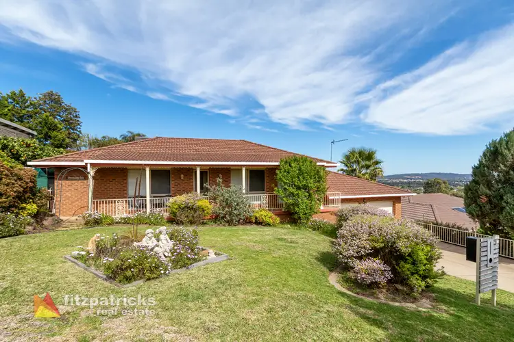 28 McCoullough Drive, Tolland NSW 2650