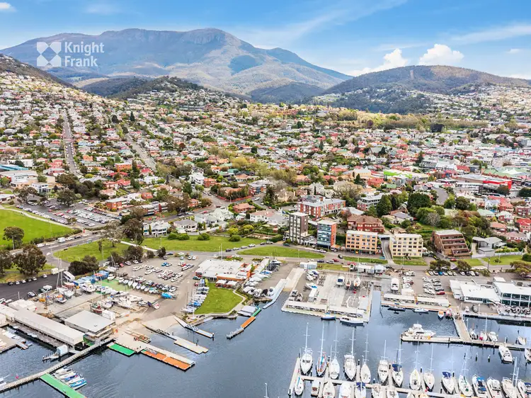 2/54 Marieville Esplanade, Sandy Bay TAS 7005