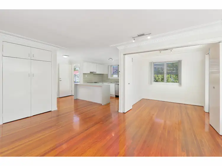 Third view of Homely unit listing, 4/1 Eve Street, Kangaroo Point QLD 4169