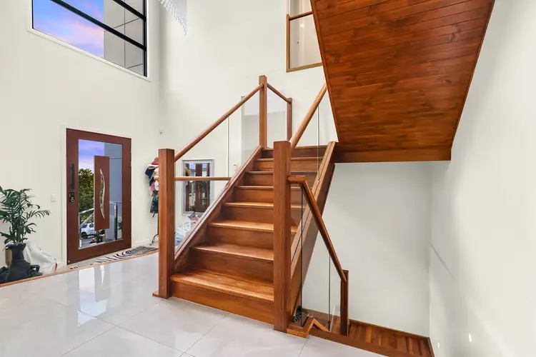 Second view of Homely house listing, 7 Rosebury Court, Carindale QLD 4152