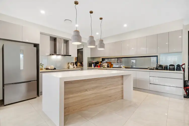 Fourth view of Homely house listing, 7 Rosebury Court, Carindale QLD 4152