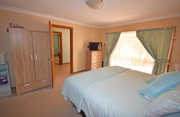 Seventh view of Homely house listing, 8 Twickenham Drive, Dubbo NSW 2830