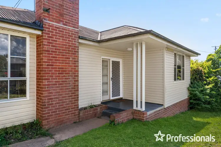 24 Hill Street, Bathurst NSW 2795