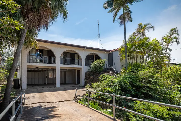 35C FE Walker Street