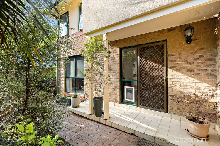 11 Hope Street
