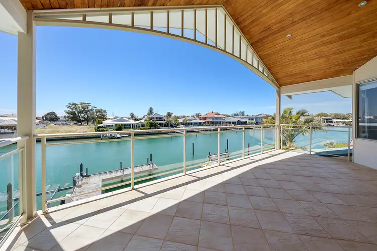 19 Quayside Close,, Halls Head WA 6210