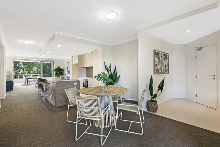 8/1 Lakefront Crescent, Varsity Lakes QLD 4227