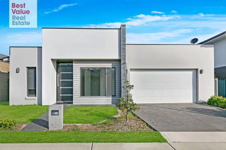 19 Carramar Avenue, Jordan Springs NSW 2747