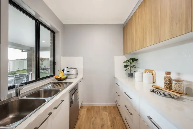 Fourth view of Homely house listing, 5 Ballyneal Terrace, Wodonga VIC 3690
