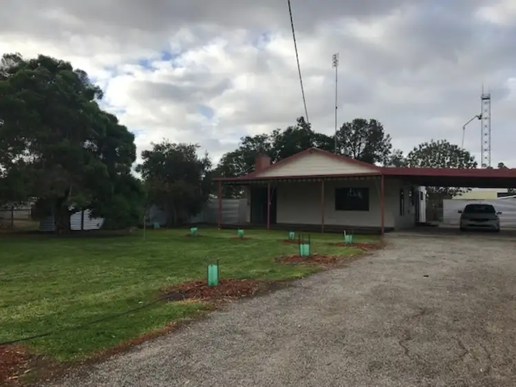 19 Cook Street, Wakool NSW 2710