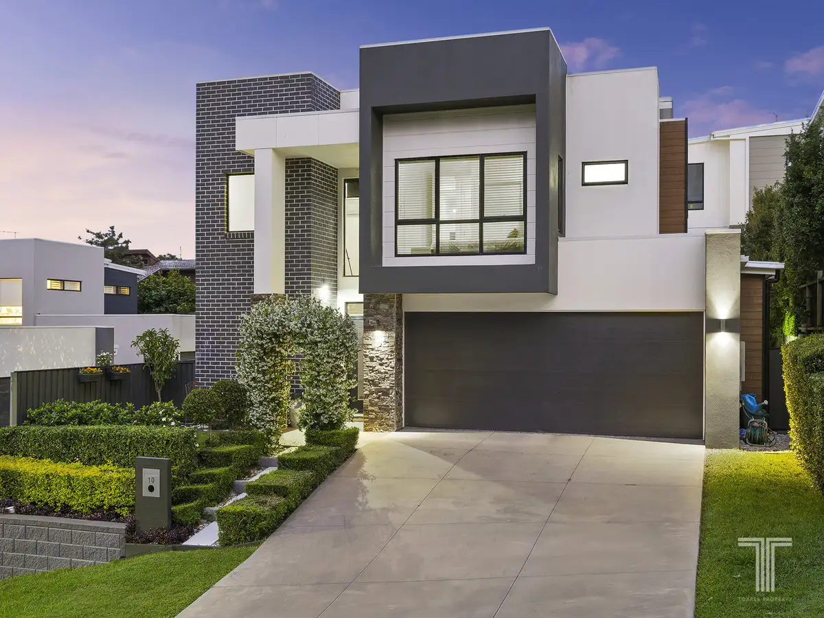 Main view of Homely house listing, 10 Cecilia Close, Carina Heights QLD 4152