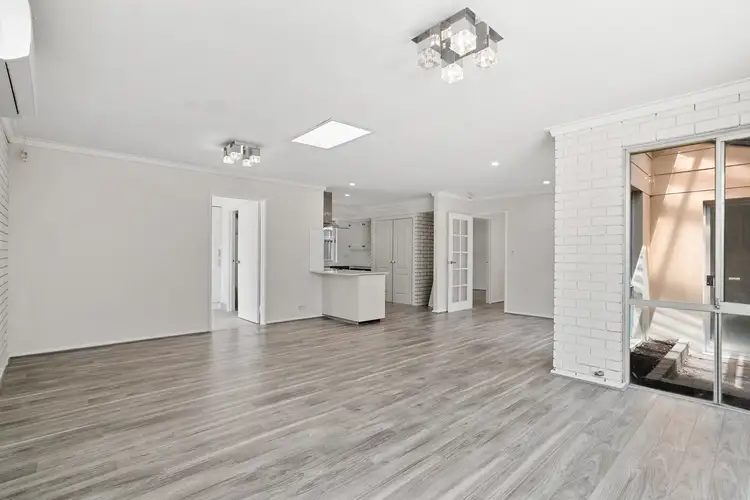 6 Bramble Way, Ballajura WA 6066