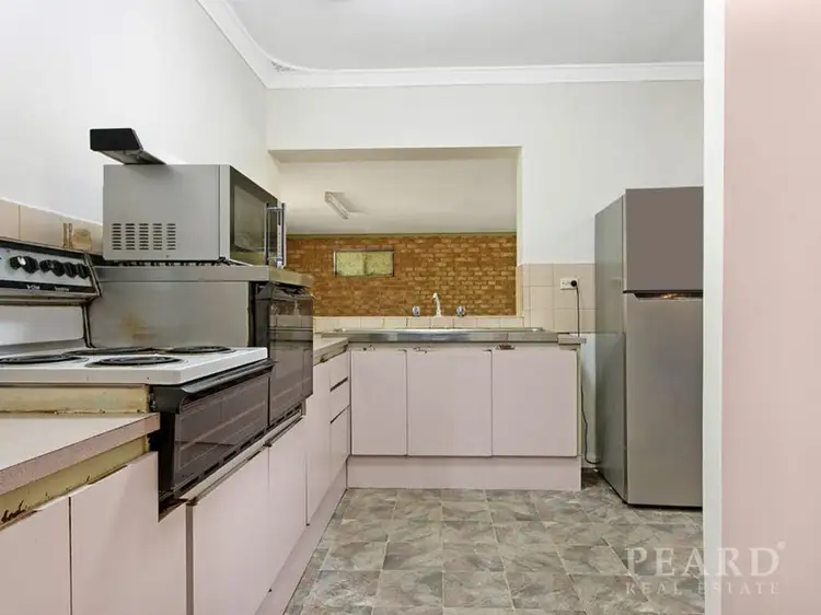Fifth view of Homely house listing, 2 Hydra Close, Rockingham WA 6168