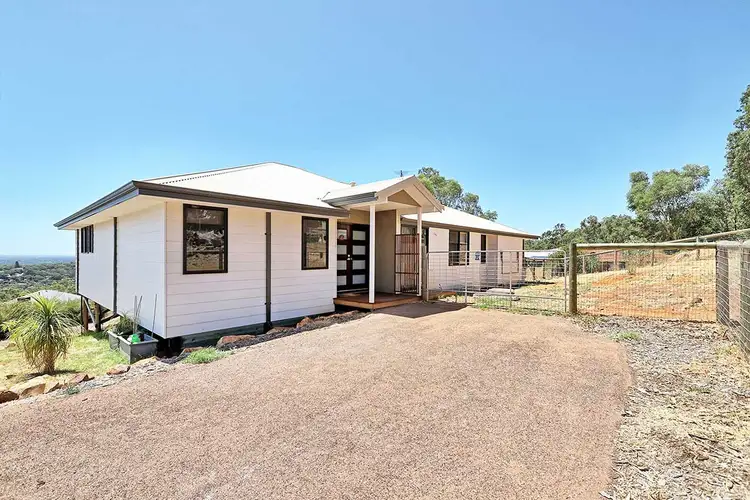 56 Bromfield Drive, Kelmscott WA 6111