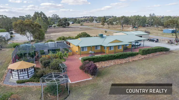 39 Nicholas Street, Beverley WA 6304