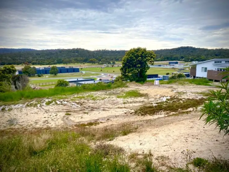 8 Sweet Pea Court, Coles Bay TAS 7215