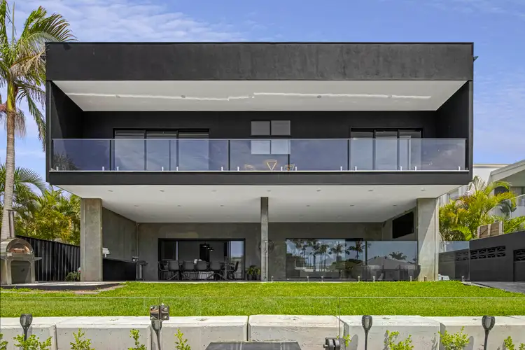 114 Rio Vista Boulevard, Broadbeach Waters QLD 4218