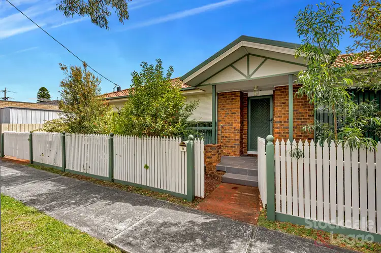 16 Walter Street, Hadfield VIC 3046