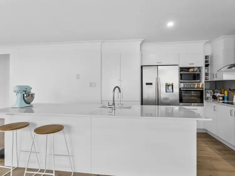 40 Gardendale Crescent, Burleigh Waters QLD 4220