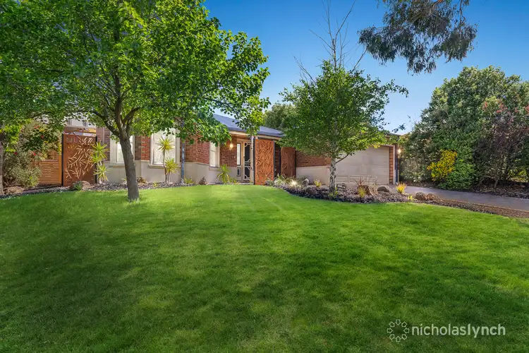 5 Lynn Close, Mornington VIC 3931