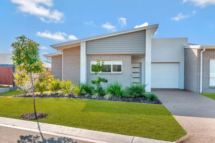 1/116 Joy Chambers Circuit, Ripley QLD 4306