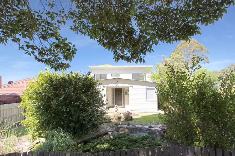 4 Baths Road, Mirboo North VIC 3871