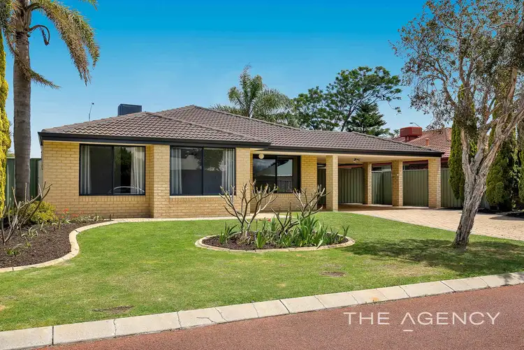 24 Lakehurst Way, Atwell WA 6164