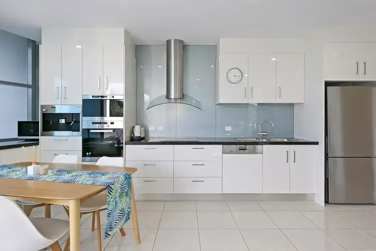 Fifth view of Homely unit listing, 2/78 The Esplanade, Burleigh Heads QLD 4220