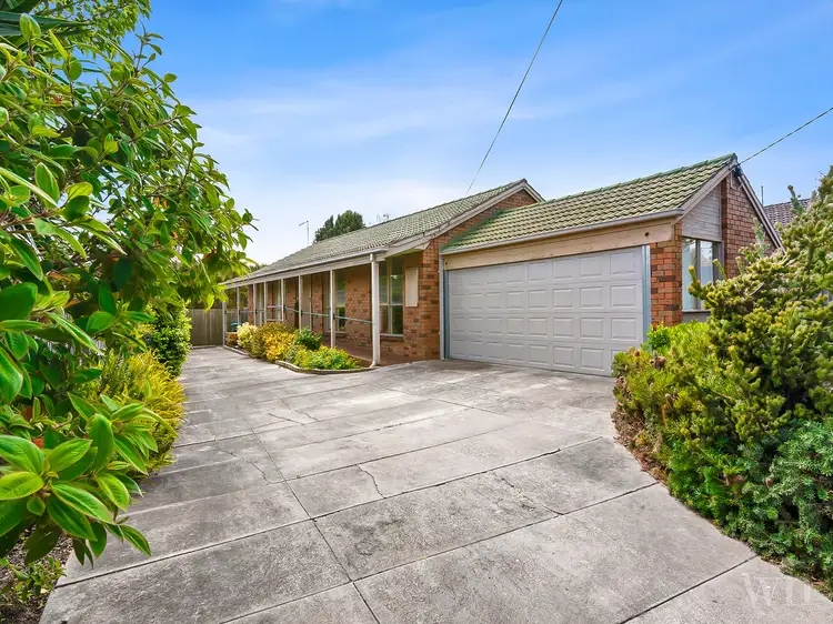17 Fulton Avenue, Mornington VIC 3931