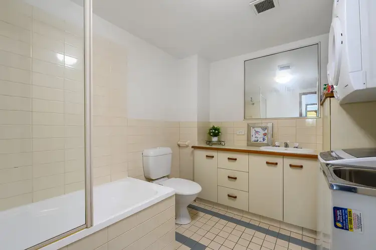 Fifth view of Homely unit listing, 8/66-68 Bauer Street, Southport QLD 4215