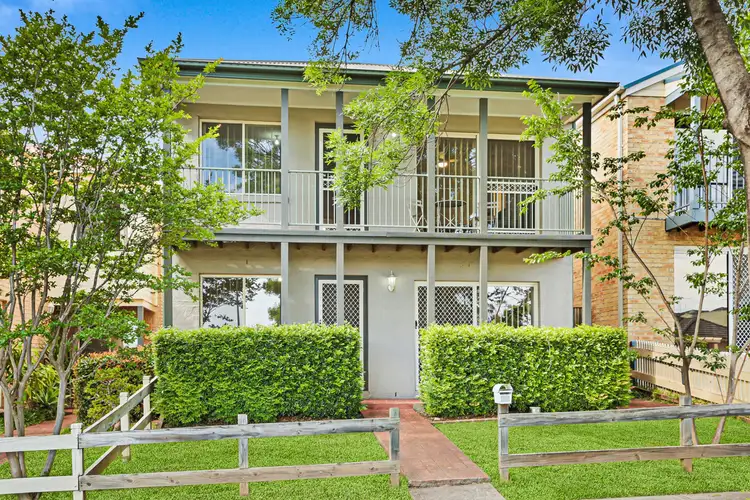 22 Brookview Street, Currans Hill NSW 2567