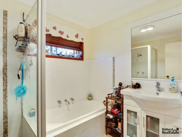 Sixth view of Homely house listing, 10 Bouffler Close, Kelso NSW 2795