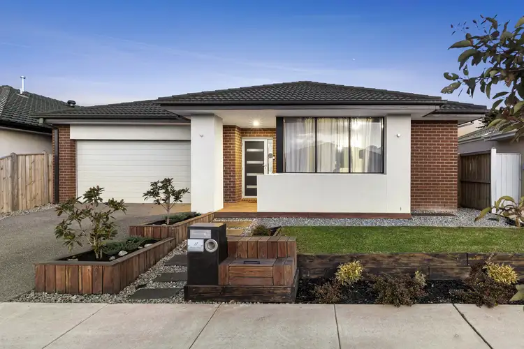 11 Beeston Avenue, Charlemont VIC 3217
