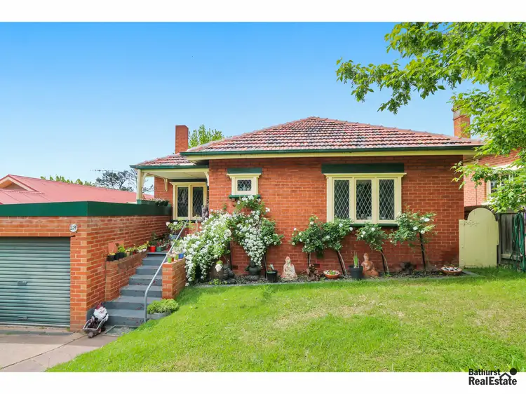 224 Peel Street, Bathurst NSW 2795