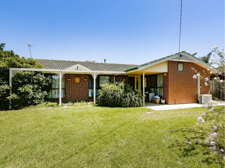 5 Chalmer Court, Sale VIC 3850