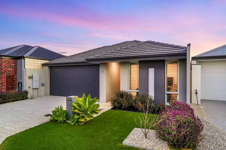 19 Capello Lane, Hammond Park WA 6164