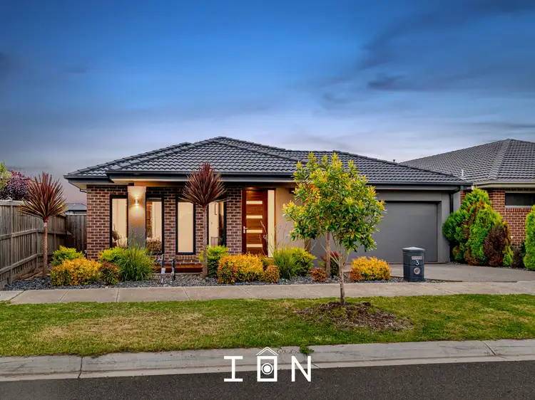 3 Glasson Way, Cranbourne West VIC 3977