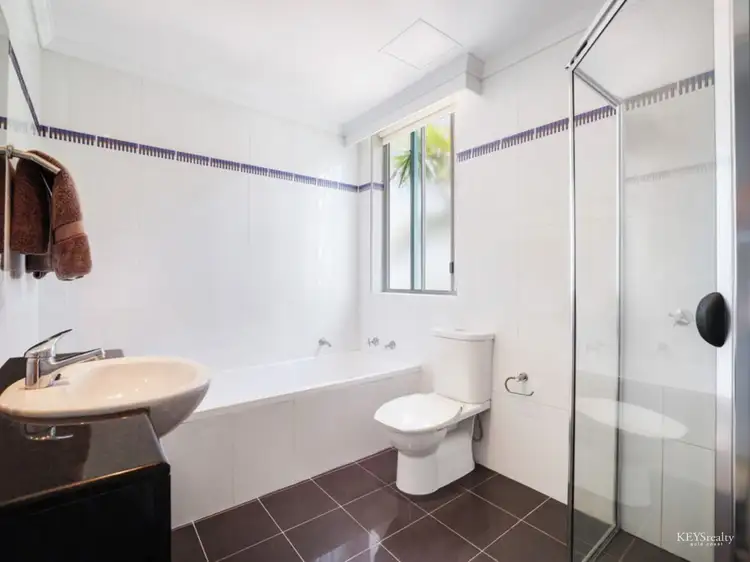 Fifth view of Homely apartment listing, 5/5 Woodroffe Avenue, Main Beach QLD 4217