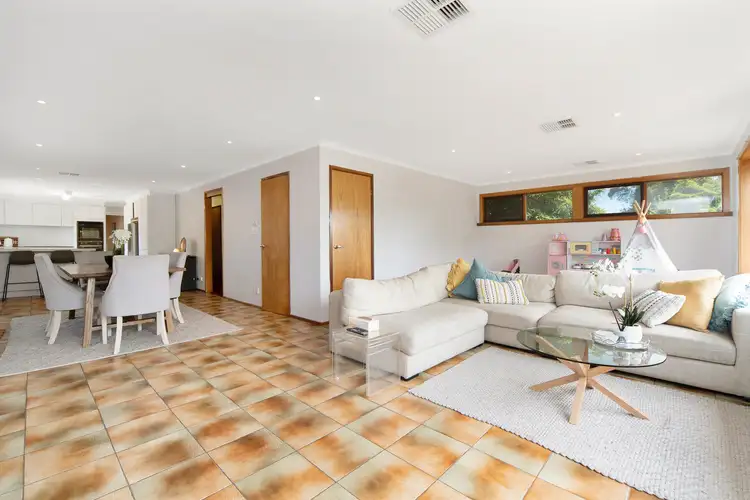 Fifth view of Homely house listing, 5 Wiringa Crescent, Mount Eliza VIC 3930