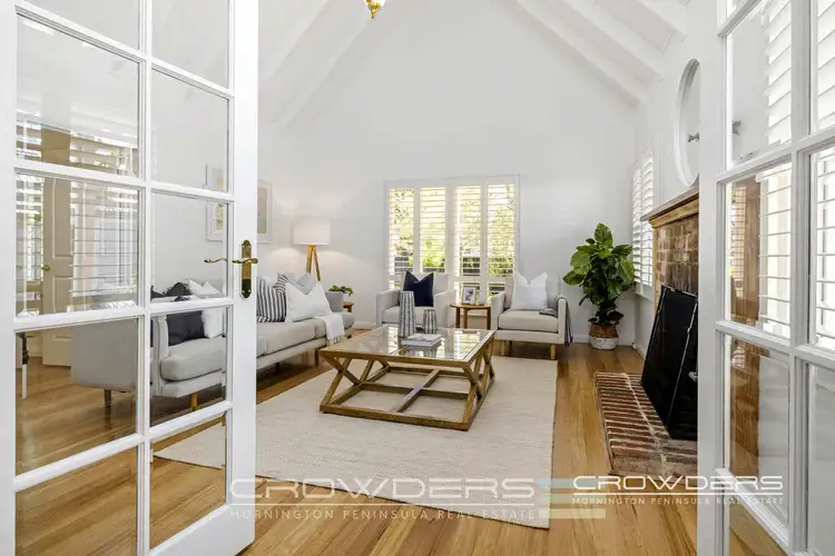 11 Sheila Street, Rye VIC 3941