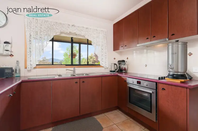 Fifth view of Homely house listing, 25 Isaacs Avenue, Yackandandah VIC 3749