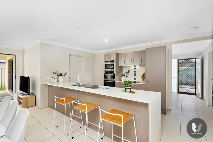 2 /255 Colburn Avenue, Victoria Point QLD 4165