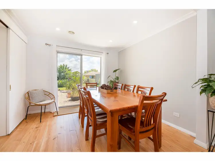 Fifth view of Homely house listing, 15 Amaroo Crescent, Wodonga VIC 3690