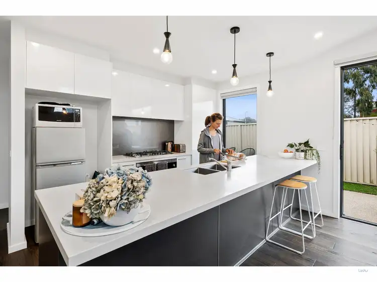Fourth view of Homely house listing, 2/7 Everlasting Court, Torquay VIC 3228