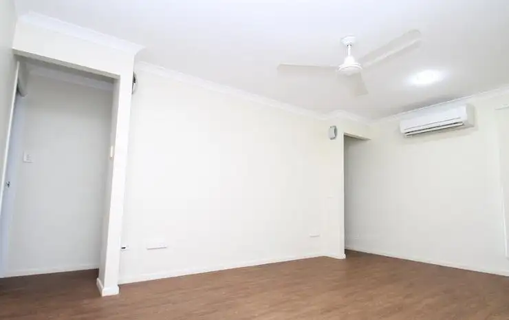 Sixth view of Homely house listing, 3 Parkview Court, Kin Kora QLD 4680