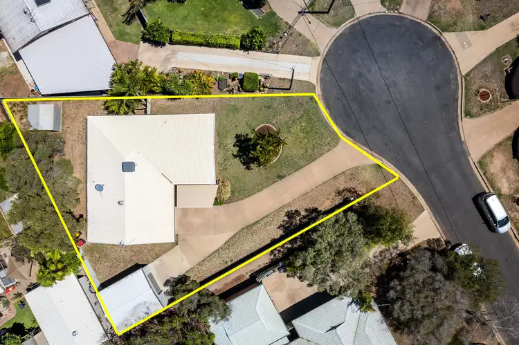 Second view of Homely house listing, 17 Eubar Place, Emerald QLD 4720